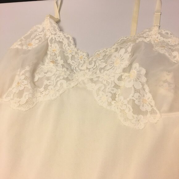 Vintage 60s 70s White Lace Daisy Full Slip  Anti Cling Crepe Sexy Slip Dress  (1 - Picture 4 of 14